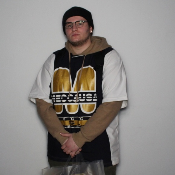 Meet your Posher, Ethan - Picture 1 of 1